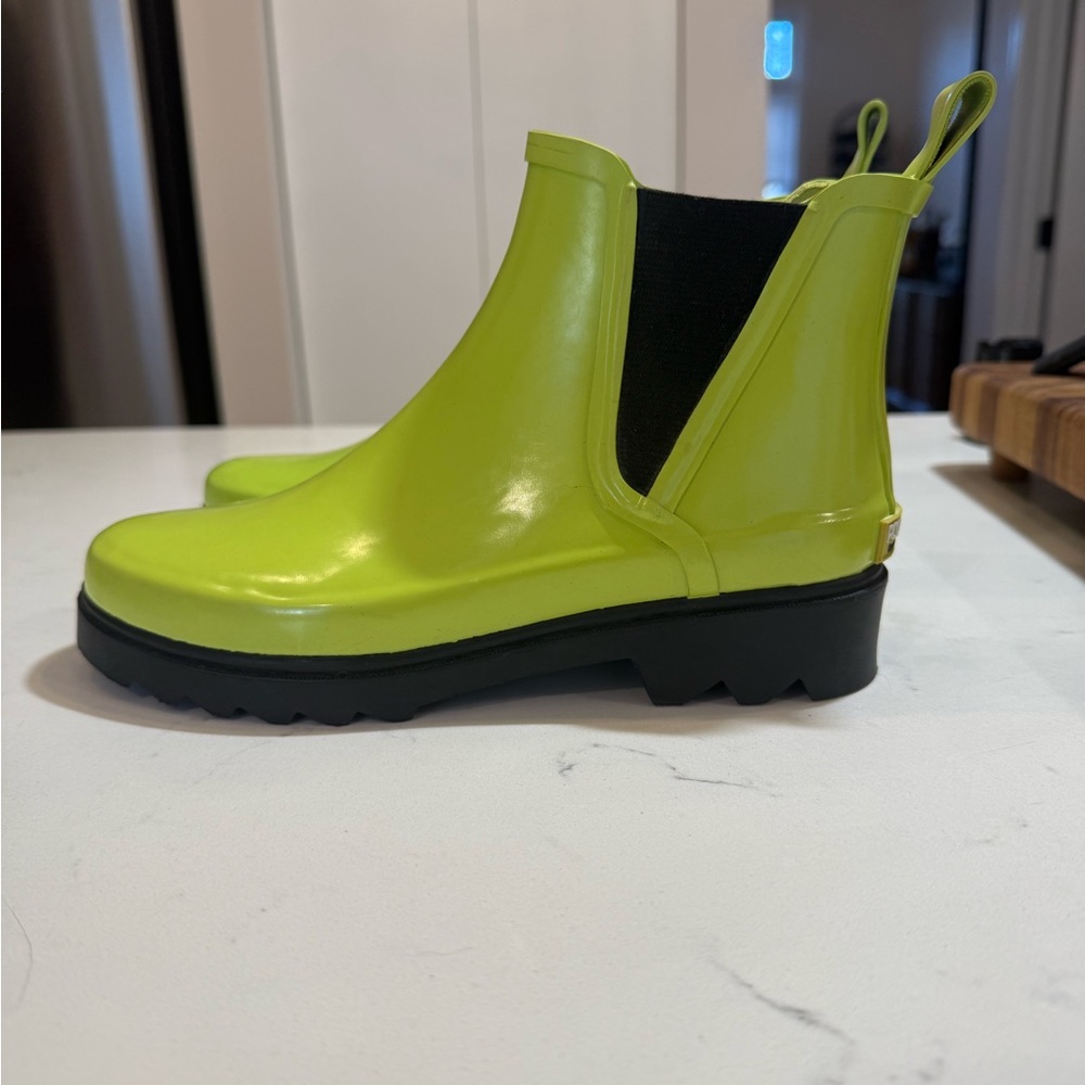 Polo Sport Neon Green Waterproof Rubber Rain Booties – Women’s Size 6